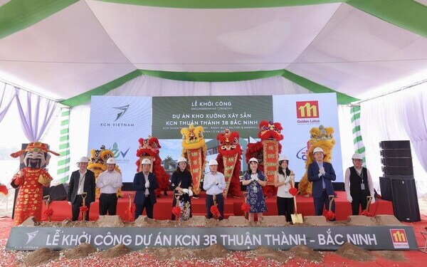 Leaders of the Bac Ninh Industrial Zones Authority, KCN Vietnam, and the construction contractor, performed the groundbreaking ceremony to commence the ready-built factory and warehouse project in Thuan Thanh III Industrial Park - Zone B.