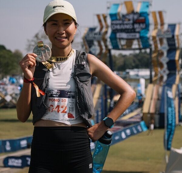 KOLON SPORT Athlete Yuan Jin Demonstrates Sportsmanship at Chiang Mai Thailand by UTMB®