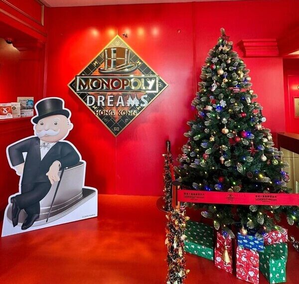 MONOPOLY DREAMS™ HONG KONG FESTIVE TREATS FOR FESTIVE DREAMS WITH FAMILIES, FRIENDS & FANS